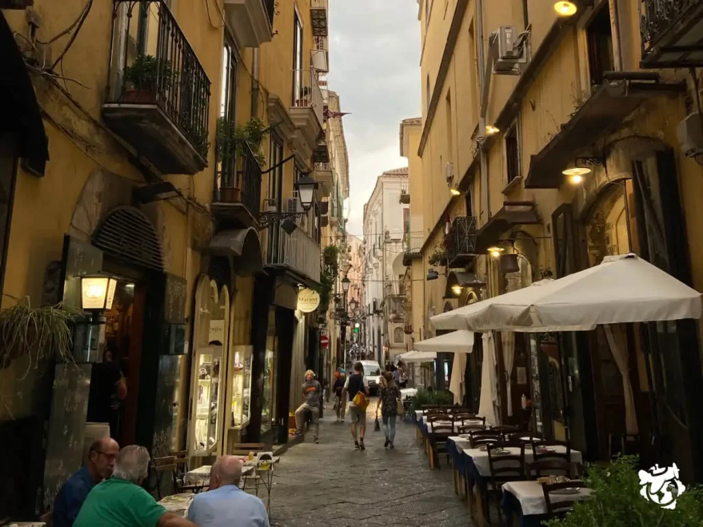 Via Mercanti Salerno Italia