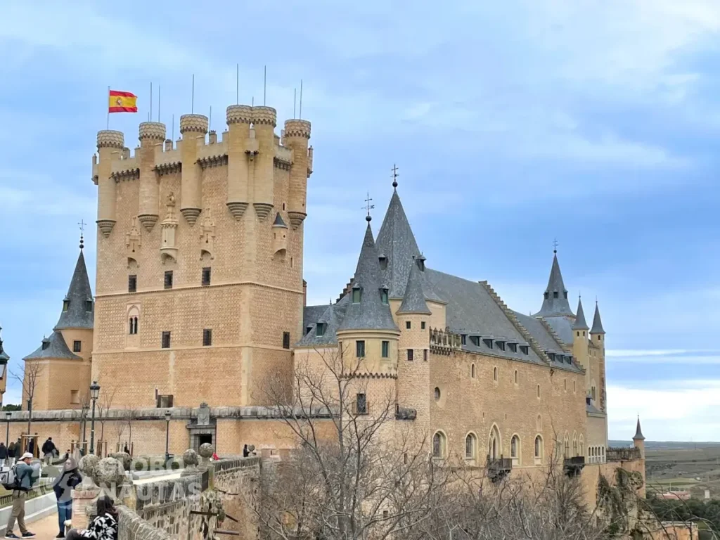 Alcazar de Segovia, uno de los lugares más bonitos en Segovia